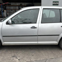 Vehicule-VOLKSWAGEN-GOLF%25204-2003-99c65c028807dc2e6dfa3bd4895b8d44c7d2df1bed5e11823ef1fc6aa02b9ae2_m.jpg