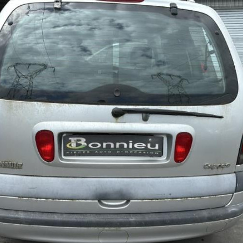 Vehicule-RENAULT-ESPACE%25203-1998-03aae1ad644db749b1e5a1dd379cc5fab94e3ca4c57519ad75412c98d5446db7_m.jpg