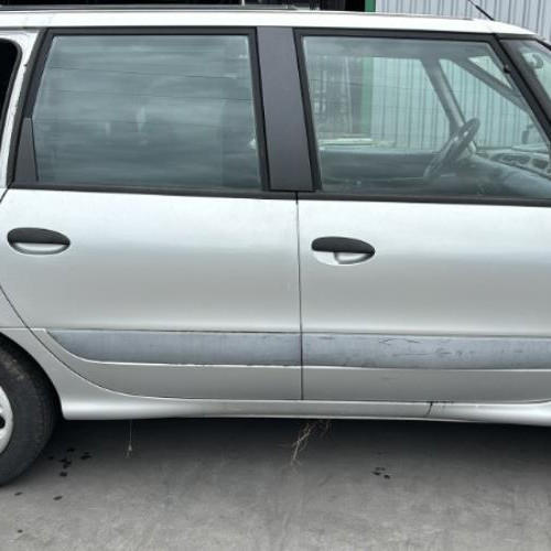 Vehicule-RENAULT-ESPACE%25203-1998-bd28b8126a5ed587c297e7c95ba550019d28064a7e7b160e13becd927ed2c37f_m.jpg