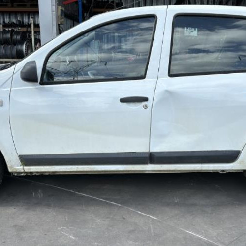 Vehicule-DACIA-SANDERO%25201-2010-af02ff77471c441e15f0929d6261e16af4eb62d705ed93393086bc9eddf4a2b3_m.jpg