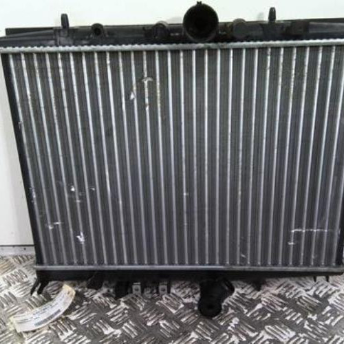 93570619-081ec84c-d079-4efb-8703-32cb1960f5bd-Piece-93570619-Radiateur-eau-00001330Q6-CITROEN-C5-1-PHASE-1-BREAK-22-HDI-16V-TURBO-1b8f8c1f8f73298eff26e8590bfb570a8b7442a80ce2c74bab24c557919b30c7_m.jpg