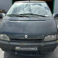 Vehicule-RENAULT-ESPACE-2-PHASE-2-1996-f6fc395f62f027f7fcd92fd3e4c77fcbc8dc4d57f8c4967643990216a95cebfb_mtn.jpg