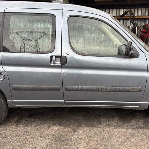 Vehicule-CITROEN-BERLINGO%25201%2520PHASE%25202-2005-d9cfe98722001fd45db2c484a44e2d26745dd918e18f60bcd89ef30b31c94ea4_m.jpg