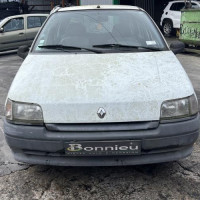 Vehicule-RENAULT-CLIO%25201%2520PHASE%25201-1994-3f17b2c493a9ad5cbb89c9b0ae150d59f423affd4bc9216a1e24b64b2c6a8212_m.jpg