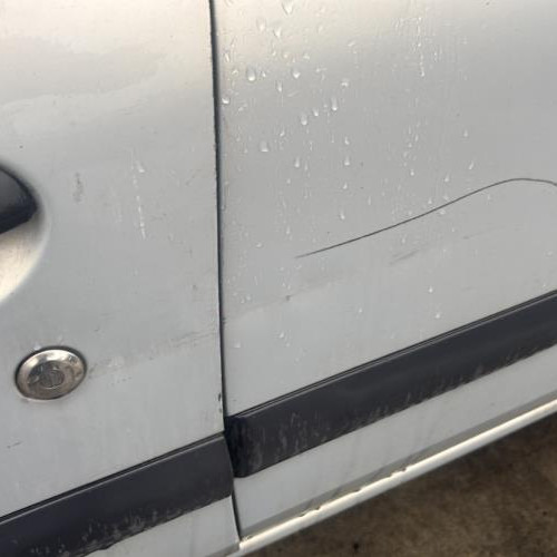 Vehicule-RENAULT-CLIO%25202%2520PHASE%25201-1999-facb9877d655e4f4b6172dda021278175c962d6b39c90ad8bbdf4c4fa4dc7832_m.jpg