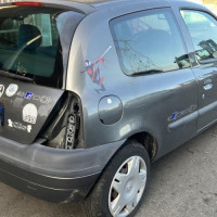 Vehicule-RENAULT-CLIO%25202%2520PHASE%25201-2000-36ed2b3b192e60046e780466aac5c28ea6e0093ff4be164d2873882e44fa0160_m.jpg