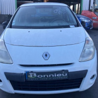 Vehicule-RENAULT-CLIO%25203%2520PHASE%25202-2010-3f6f0715cf28bc4c0fc271517663f4cb1f2cf56d73fa0ecda24fec2d823591ec_m.jpg