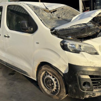 Vehicule-PEUGEOT-EXPERT%25204-2019-fd018d88146f7cff4ea243a71f82a6b8cc883d04e98e92571ea2f0c0bcb330e8_m.jpg